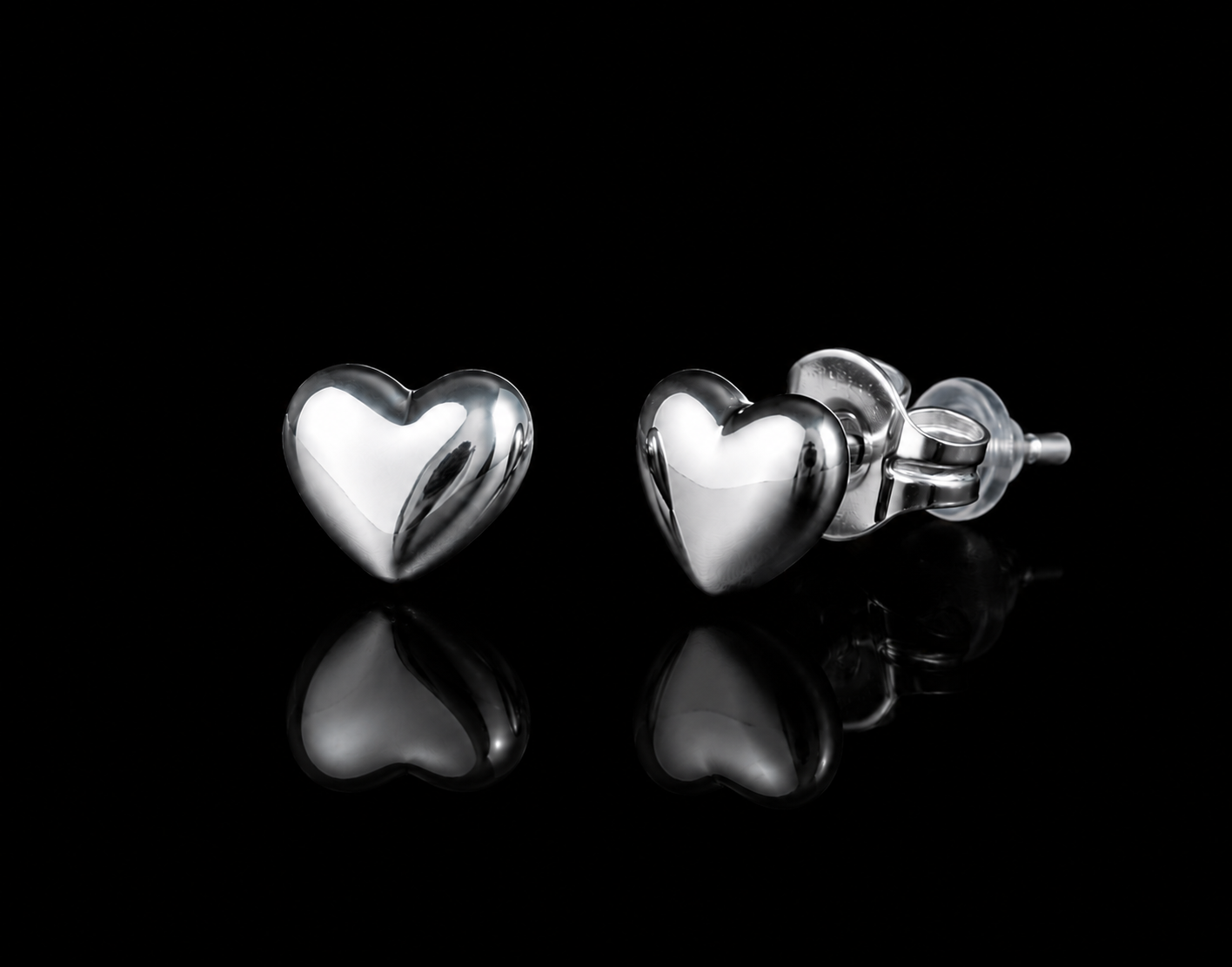 Golden Heart Studs – Vergoldete Herz Ohrstecker